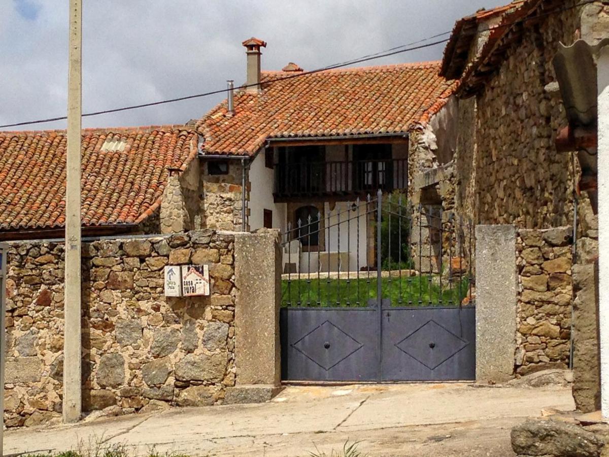 La Casa Del Abuelo Guest House Hoyos del Espino Luaran gambar