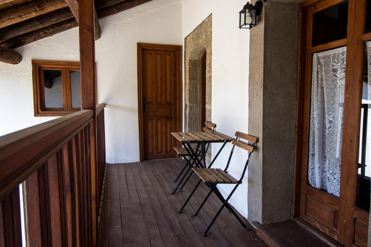 La Casa Del Abuelo Guest House Hoyos del Espino Luaran gambar